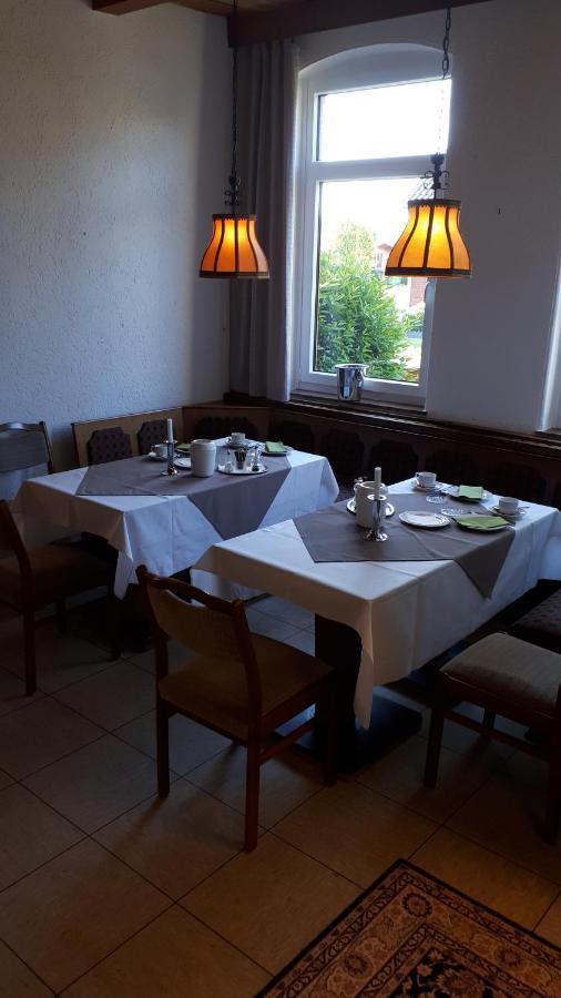 Gasthaus Deutsches Haus Garni ヴンストルフ エクステリア 写真